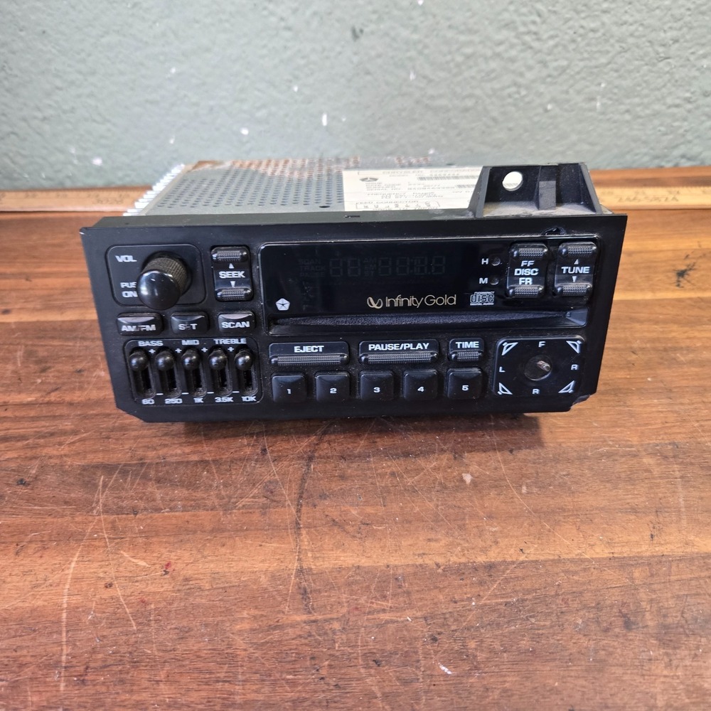 1993-1995 Chrysler Jeep Infinity Gold AM/FM Stereo CD Radio P5269434 UntesteREAD